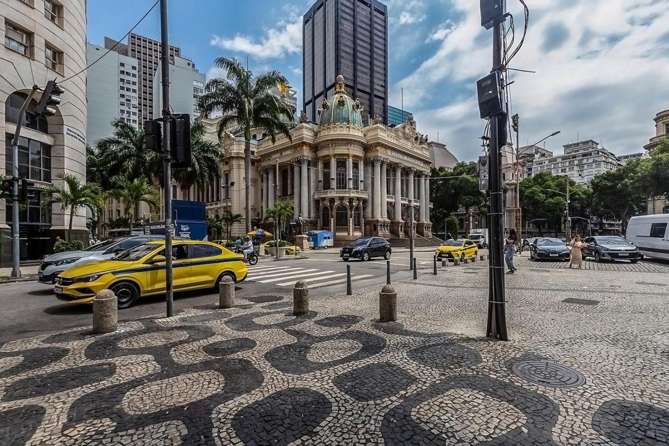 Apartamento Loft Prox Do Aeroporto, No Centro E Com Wi-fi *